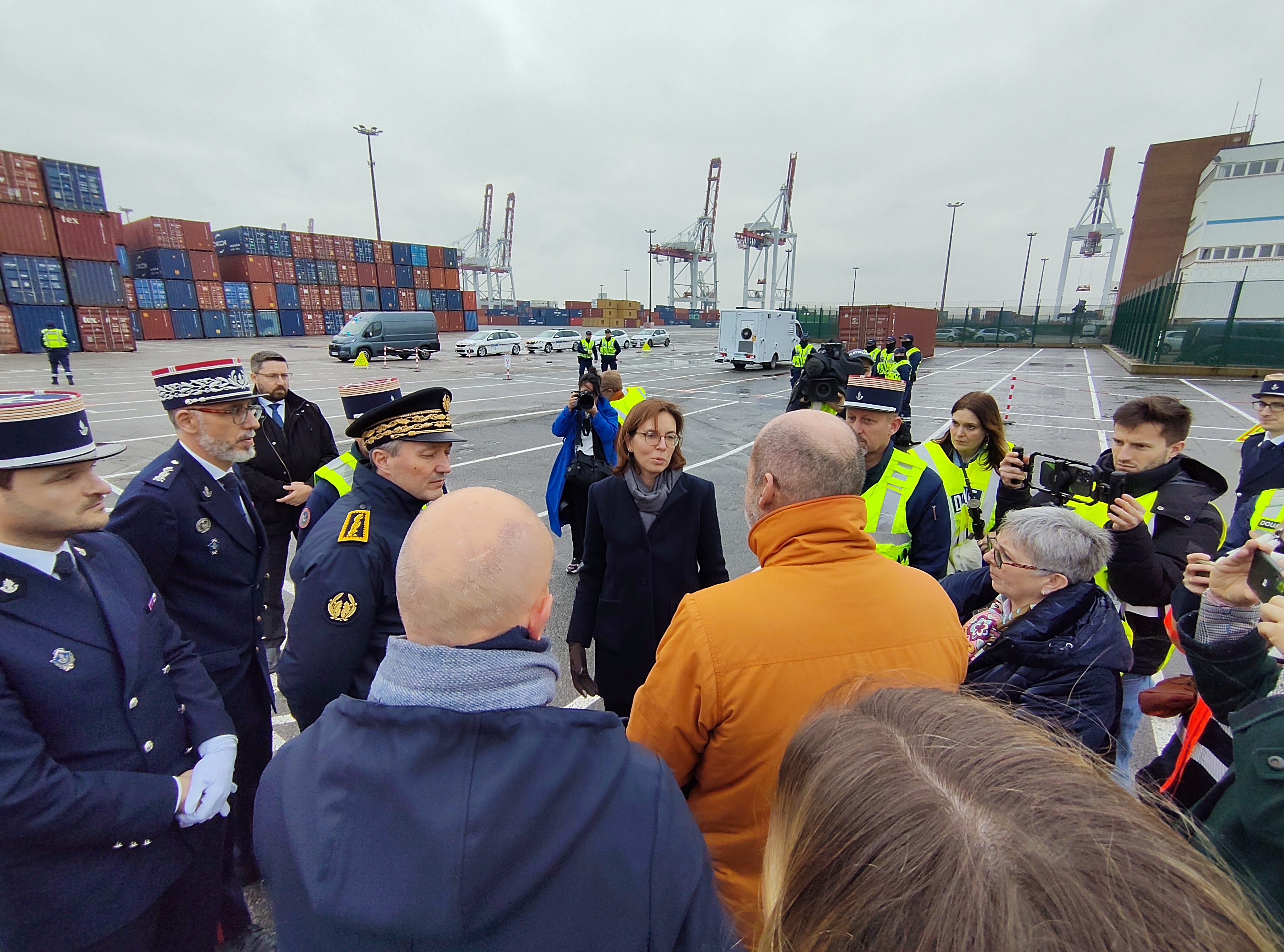 À Dunkerque, Amélie de Montchalin défend une douane plus performante