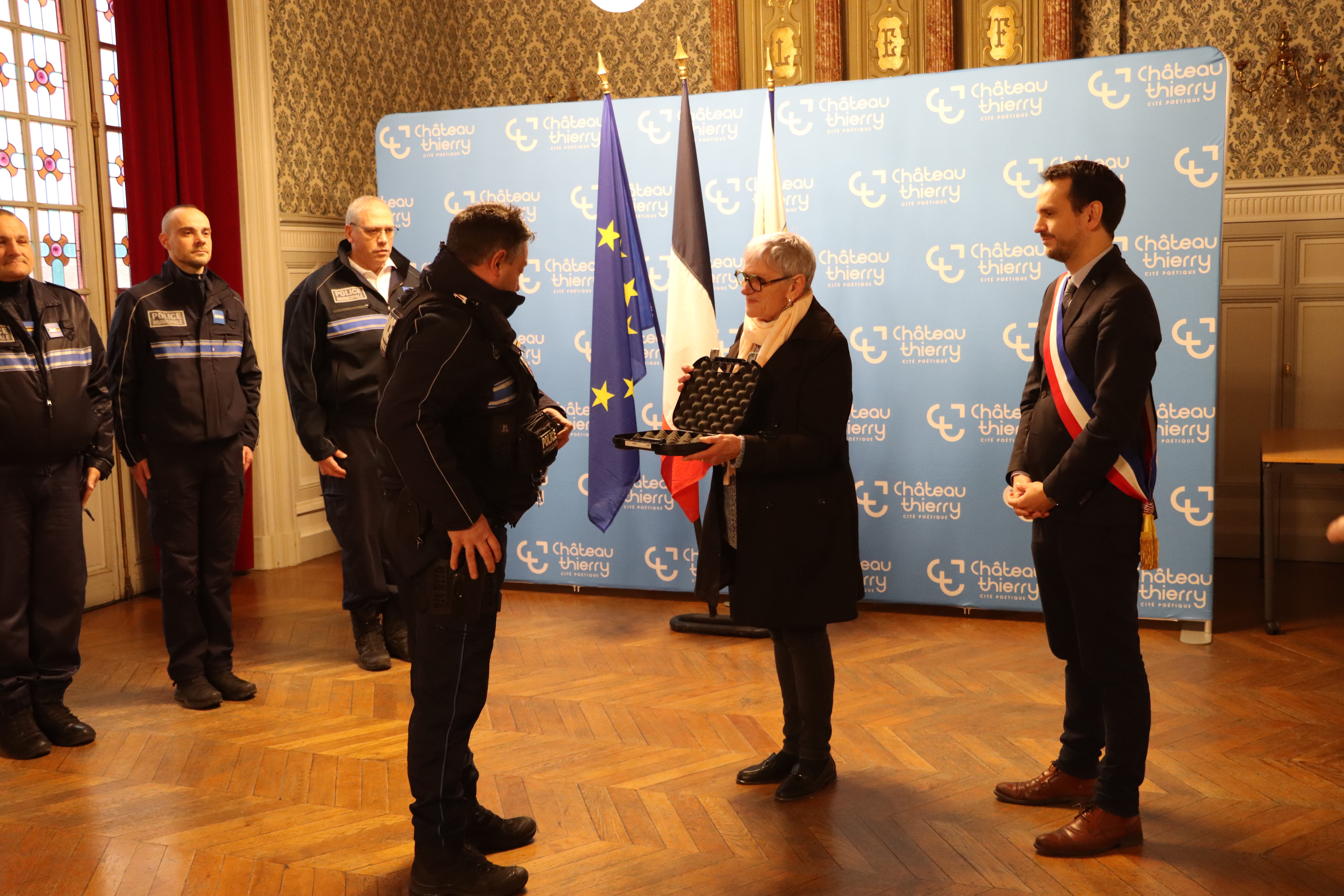 Château-Thierry : Un nouveau policier municipal officiellement armé