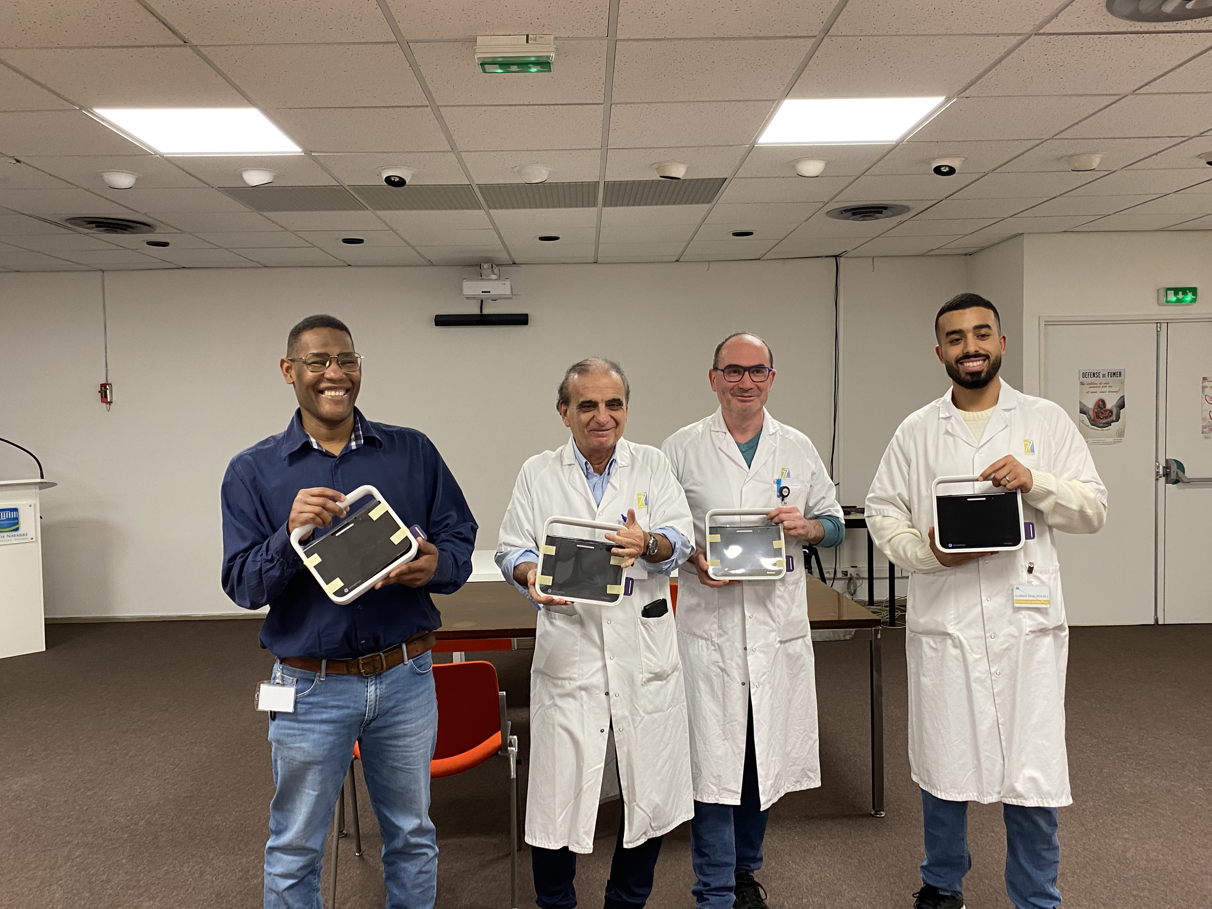 CH Jeanne de Navarre : Premier hôpital au monde équipé des moniteurs Carevance™ de GE HealthCare