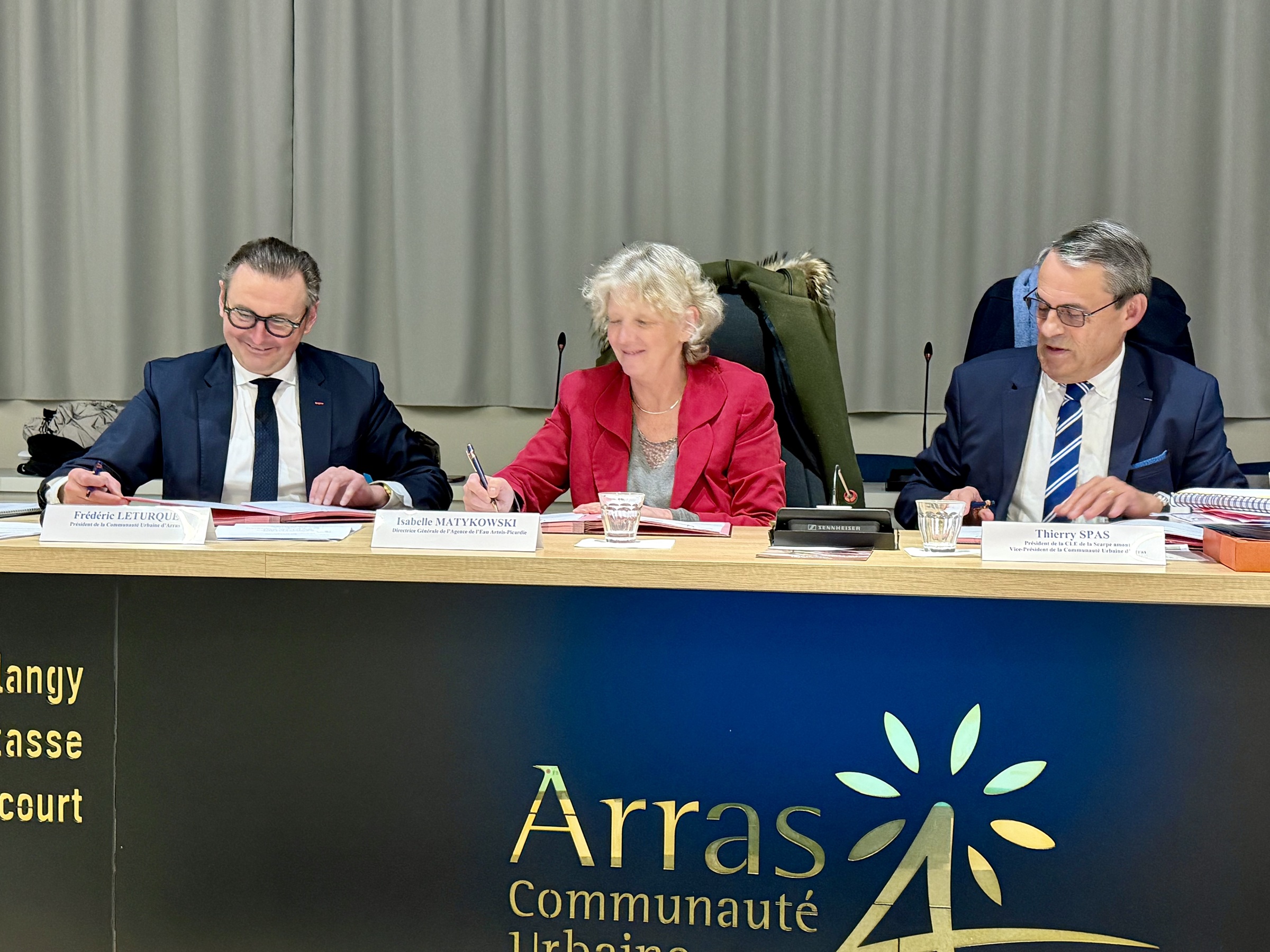 L’Agence de l’Eau et la Communauté Urbaine d’Arras signent le pacte de gouvernance du Sage Scarpe Amont