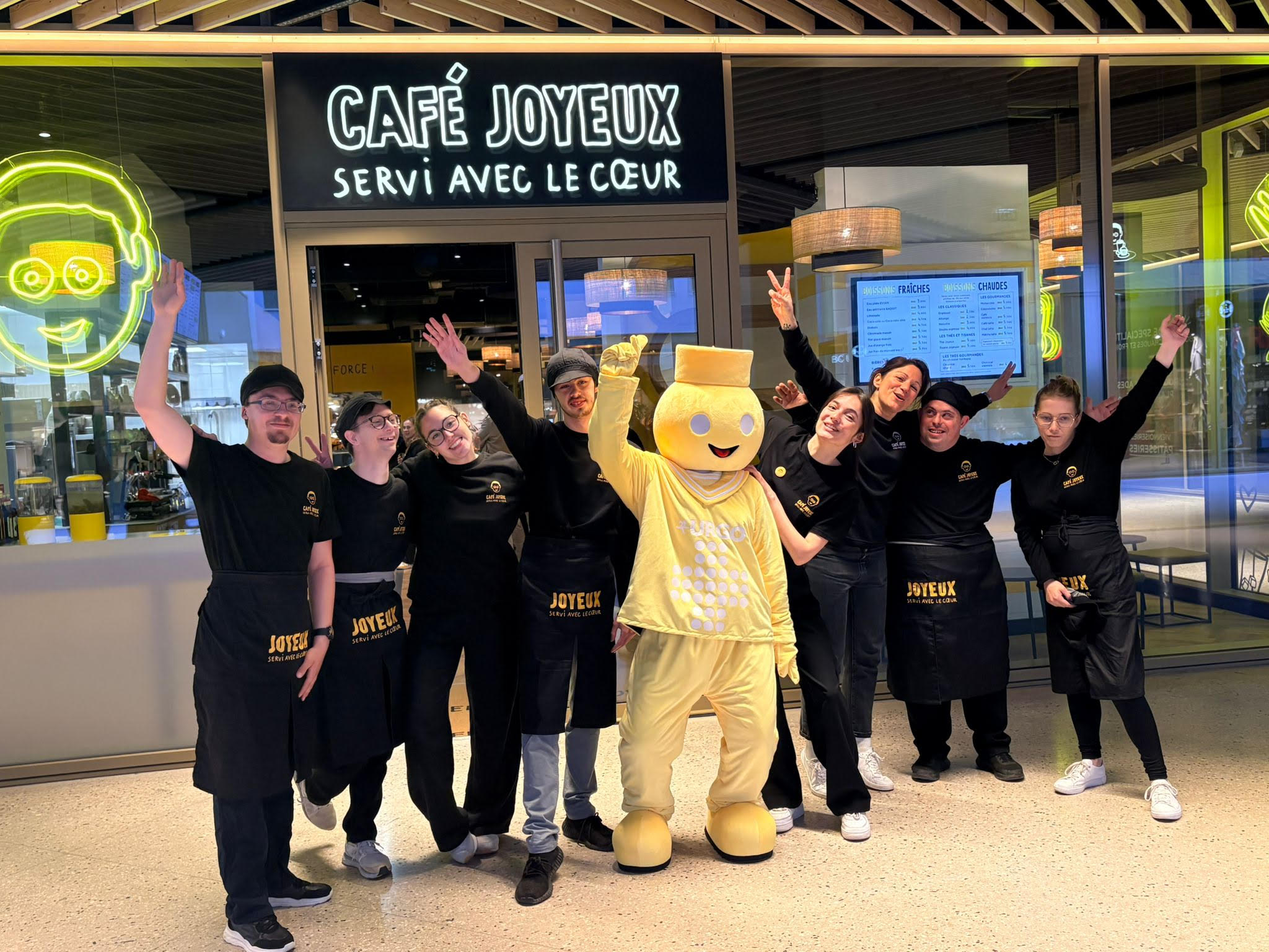 URGO Healthcare s’engage avec Café Joyeux pour renforcer l’inclusion à Dijon