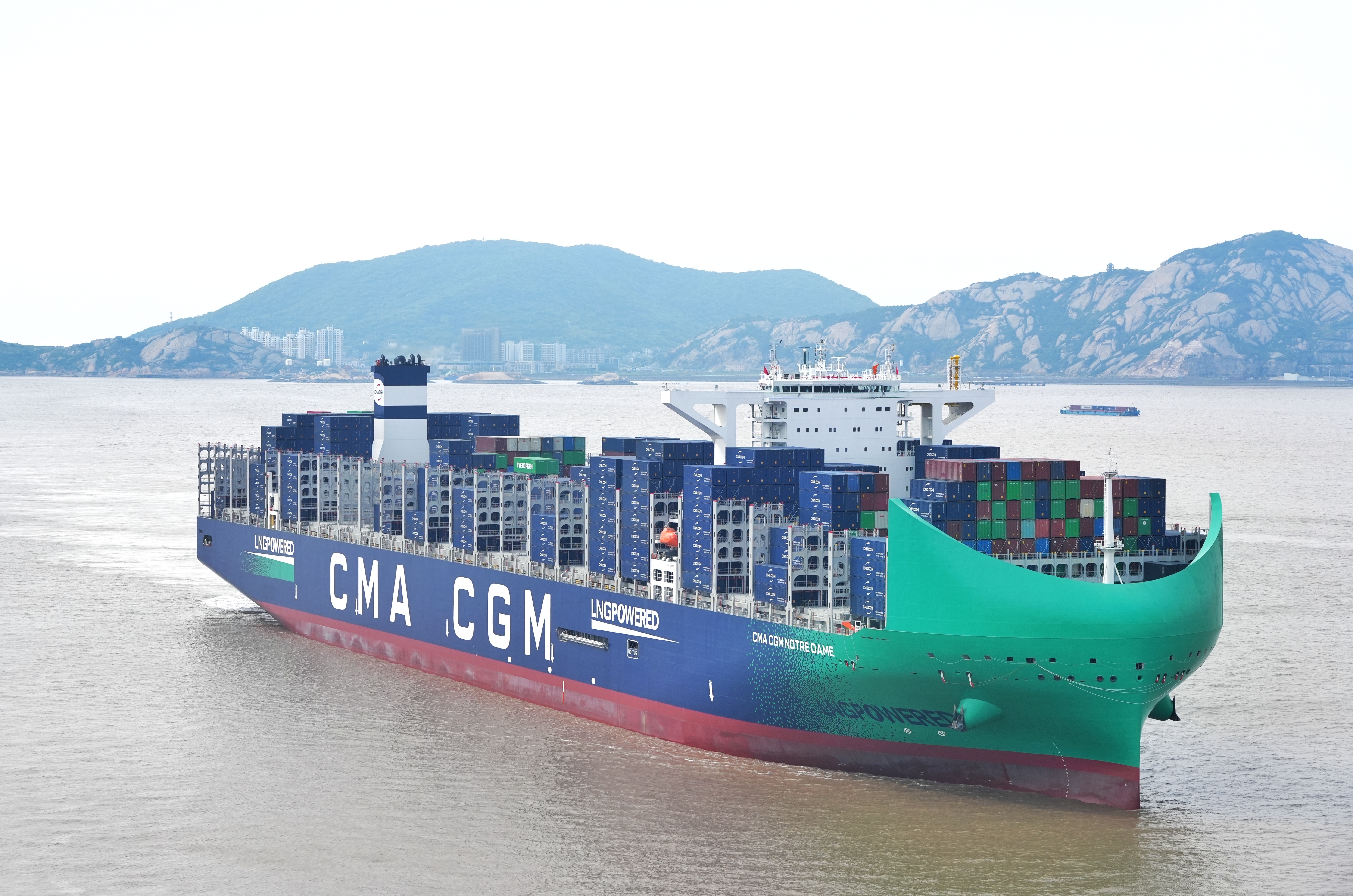 CMA CGM inaugurera son plus grand porte-conteneurs français au Havre