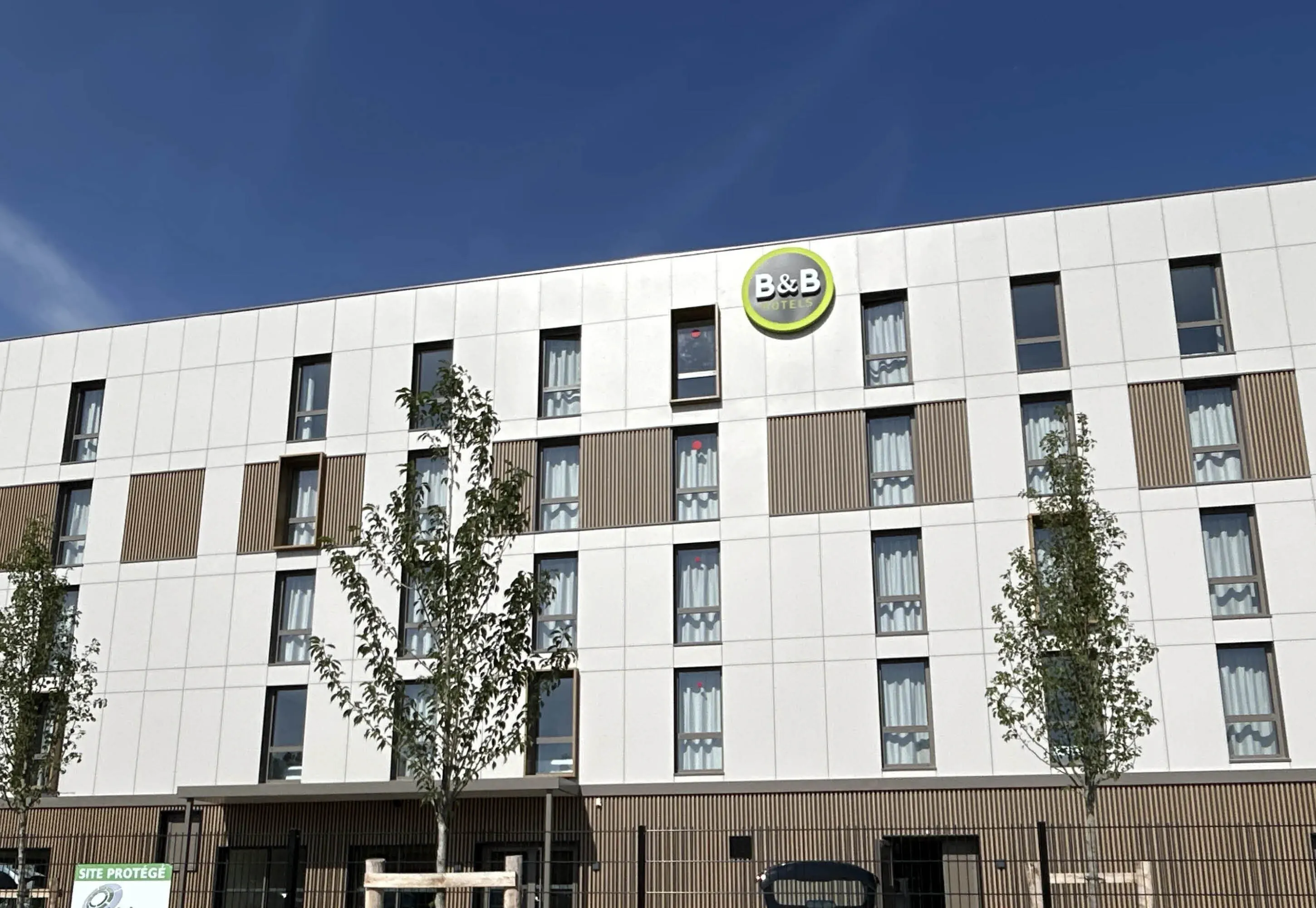 Amiens : B&B HOTELS ouvre un nouvel établissement et renforce sa présence dans le département
