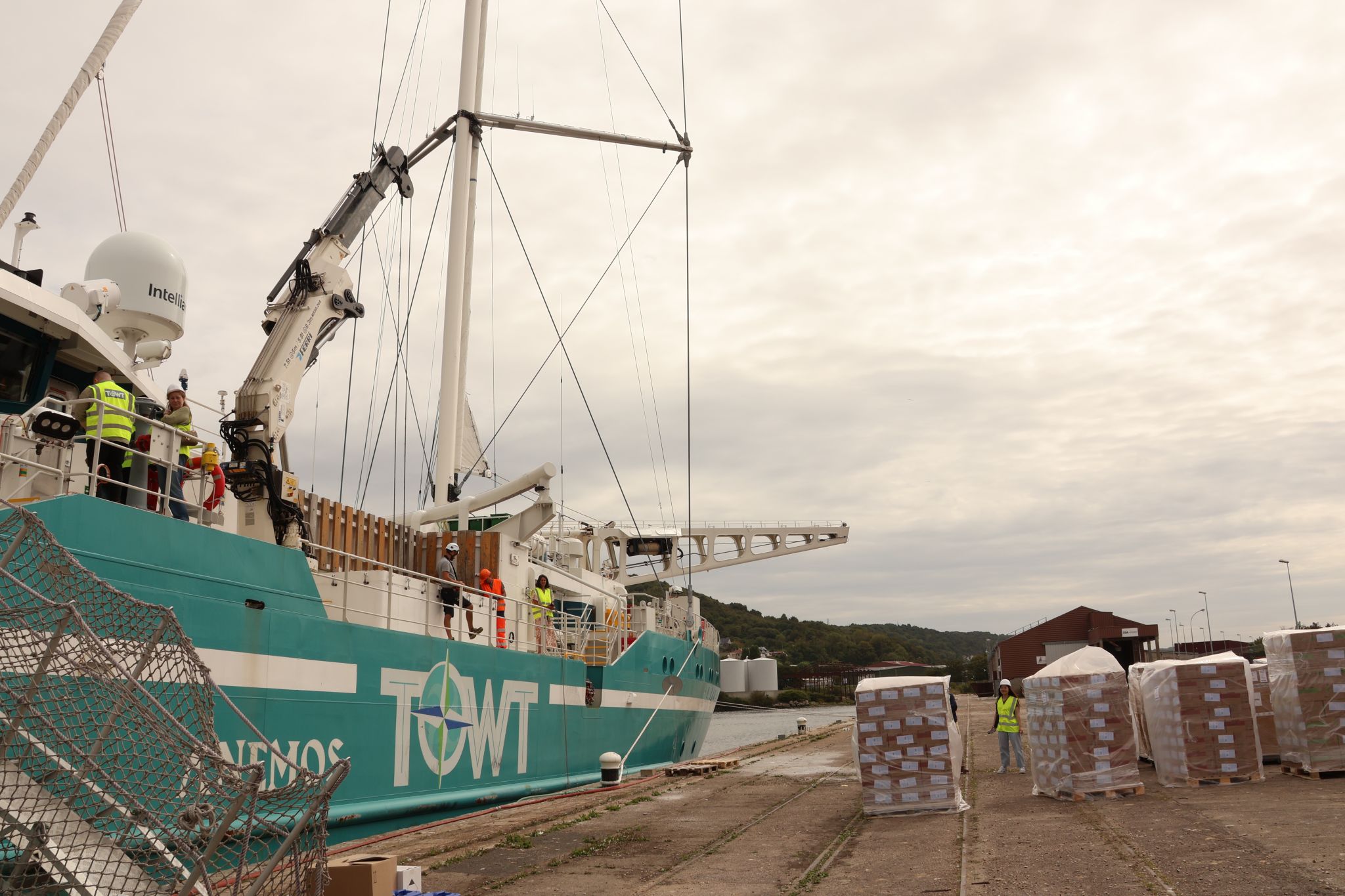Depuis Fécamp, Nutriset expédie ses solutions nutritionnelles à la voile