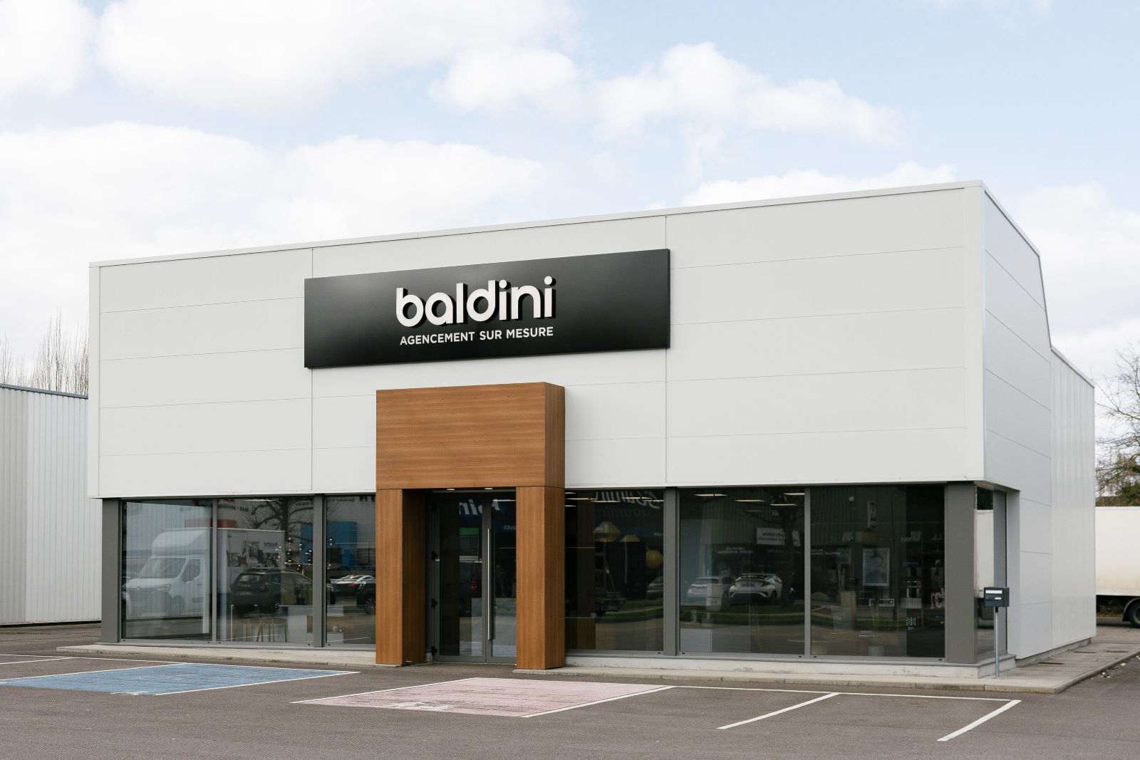 La menuiserie Baldini implante un showroom sur la ZAC de Jouy-aux-Arches en Moselle
