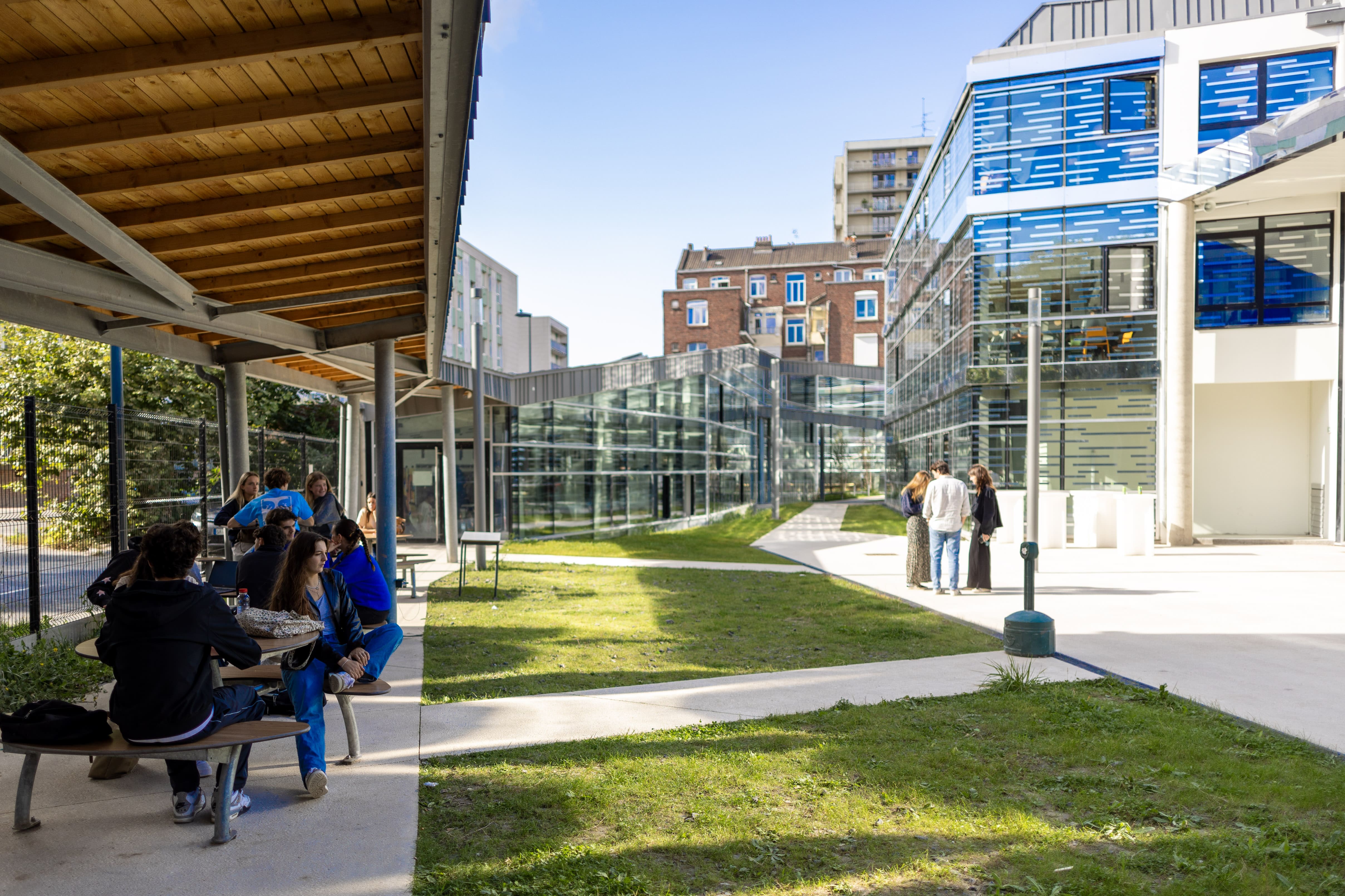 L'IESEG place l'humain au centre de son projet pédagogique
