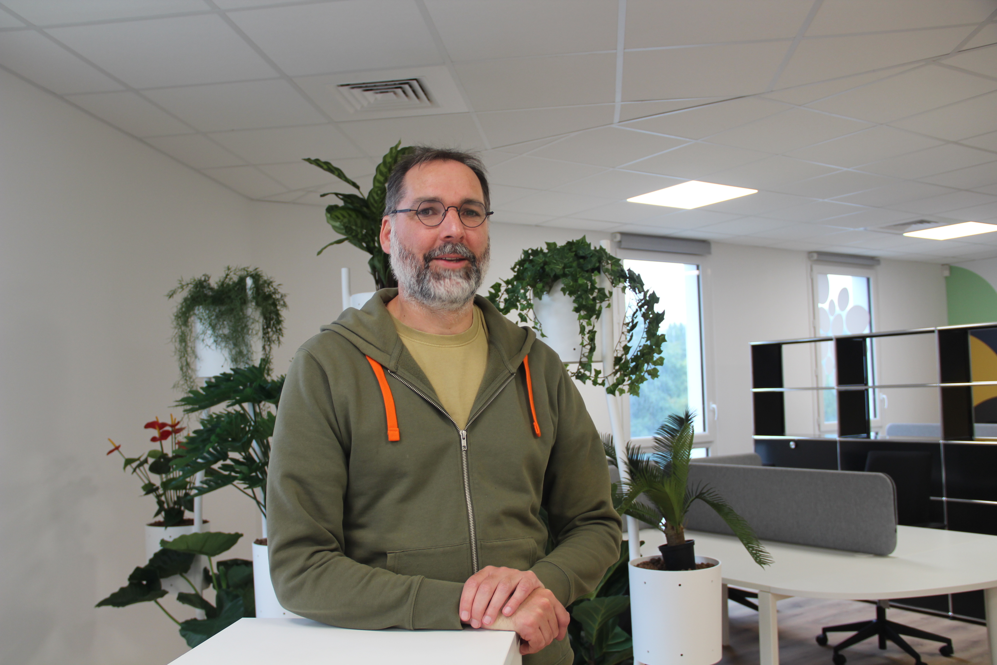 Fibraterre veut industrialiser la fabrication de panneaux isolants en paille