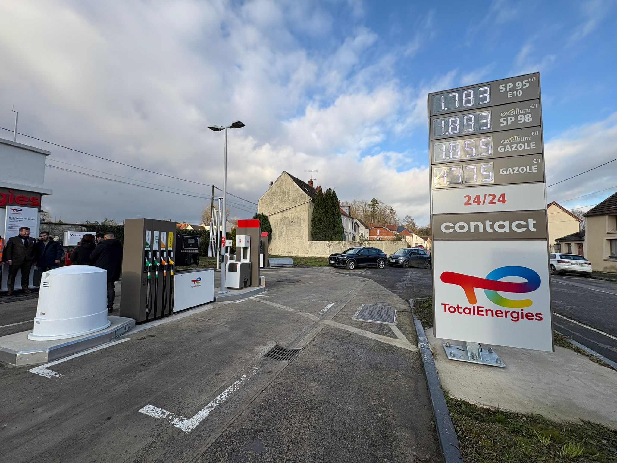 Après 4 ans de fermeture, la station TotalEnergies d'Oulchy renaît