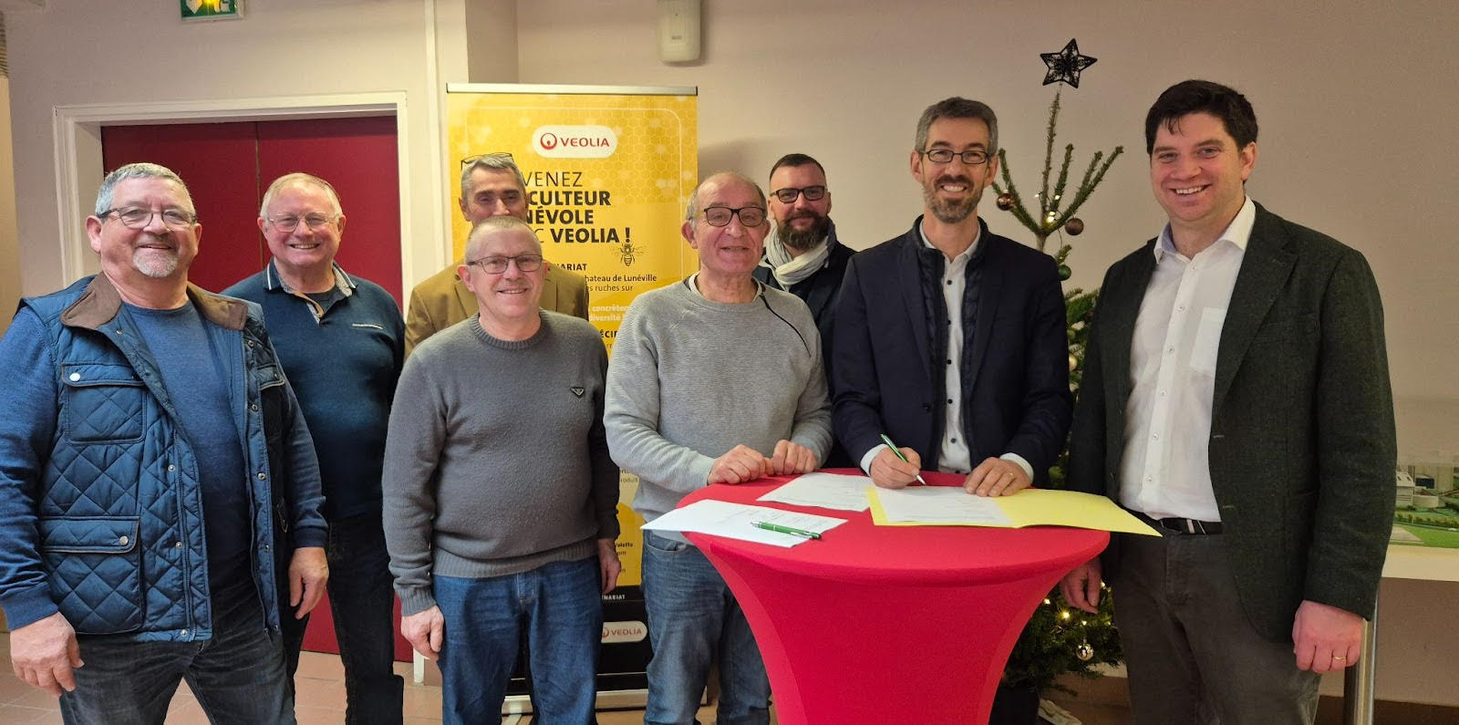 Veolia avec l’association Le Rucher du château de Lunéville 