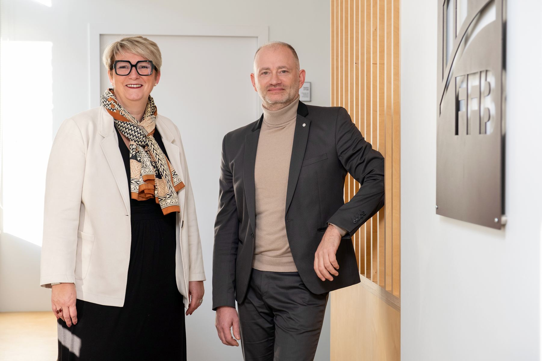 Le bâtiment veut de la stabilité