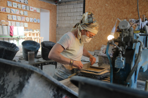 "Les carreaux que je fabrique nous enterreront"