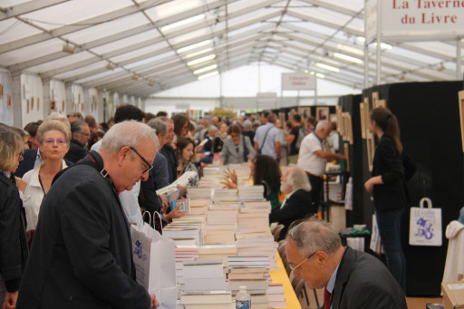 Le Livre sur la Place, comme un phare de pensée...
