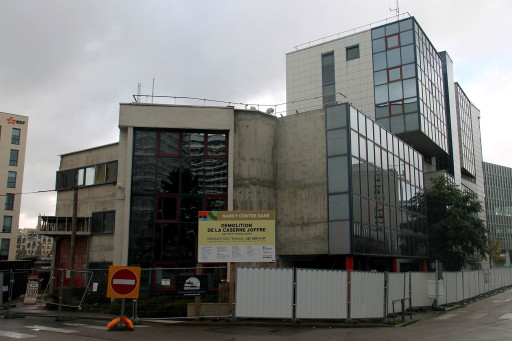 Nancy : la déconstruction de l’ancienne caserne des pompiers du boulevard Joffre en cours