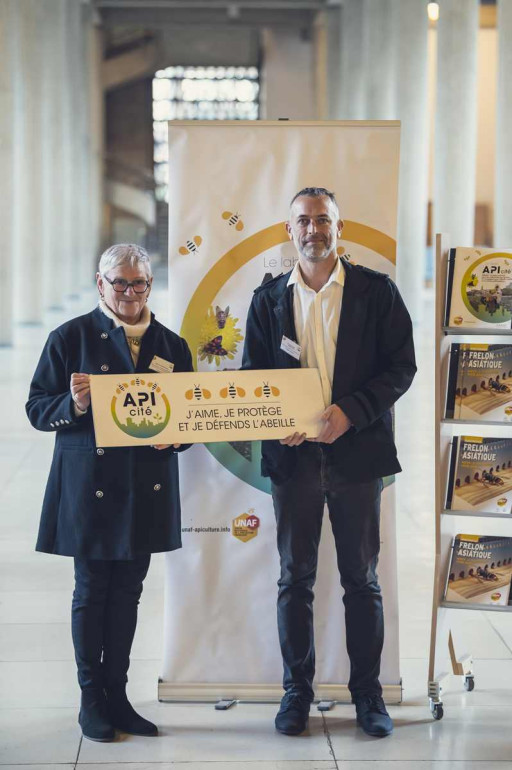 La ville de Château-Thierry distinguée pour son engagement pour la protection des abeilles